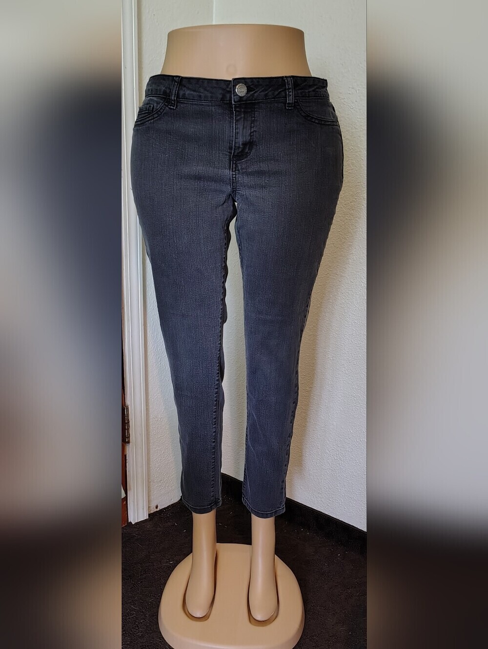Lei Emma Jeggings Skinny Jeans in Dark Blackish Gray